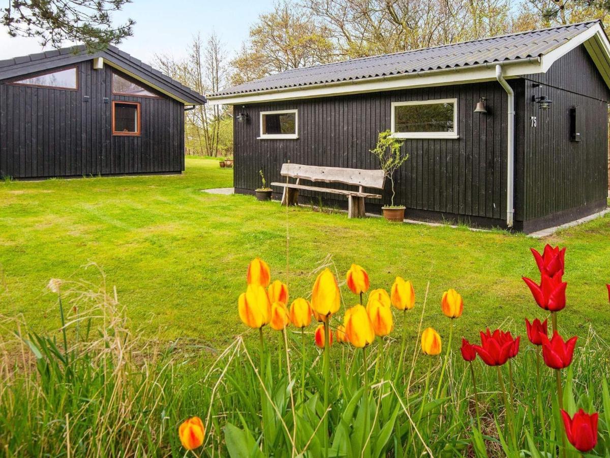 6 Person Holiday Home In R M Lakolk ภายนอก รูปภาพ