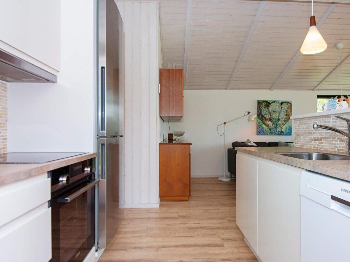 6 Person Holiday Home In R M Lakolk ภายนอก รูปภาพ